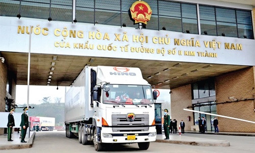 Xuất khẩu thanh long sang Hà Khẩu (Trung Quốc) qua Cửa khẩu Quốc tế đường bộ số II Kim Thành (Lào Cai)
